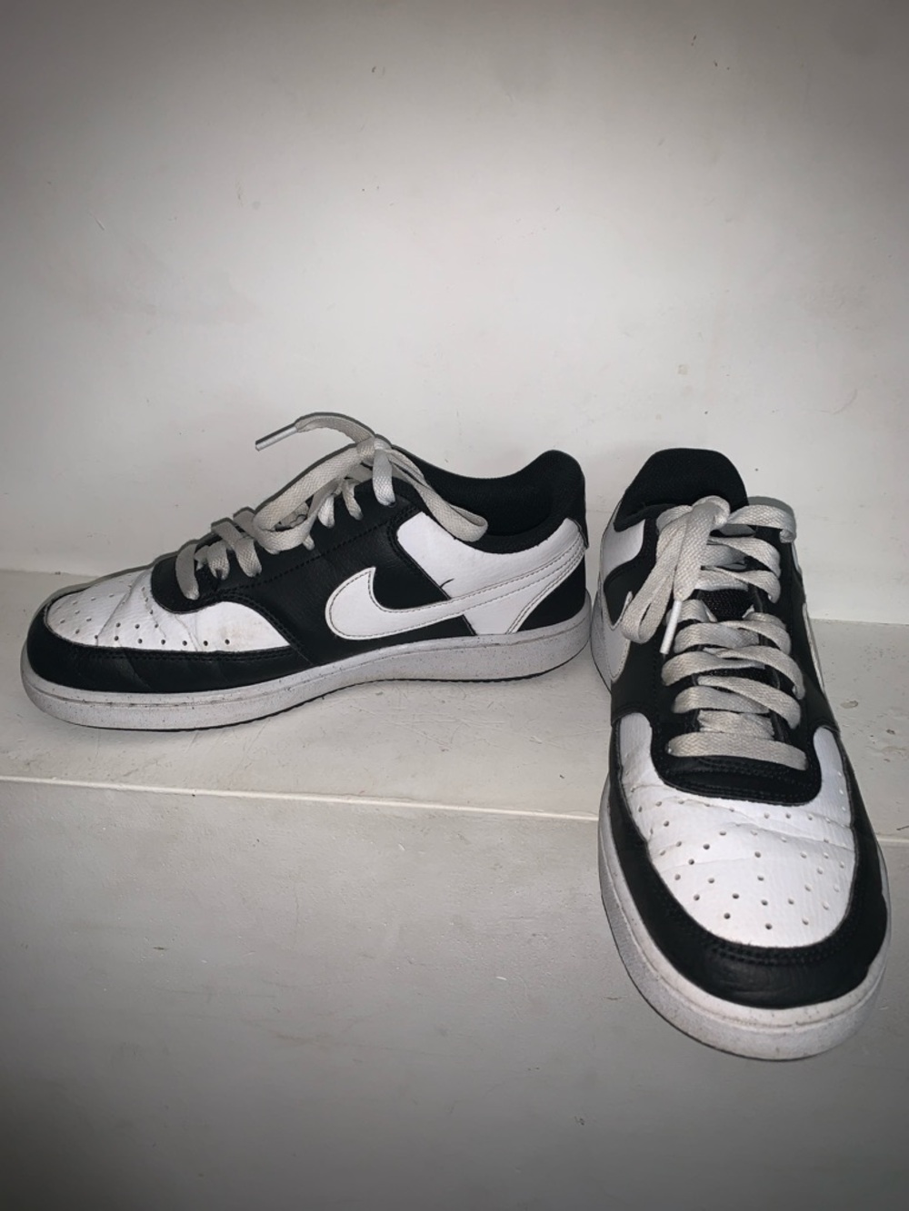 Nike Court Vision Shoes - Picture 3 of 5